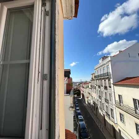 Appartement Cozy With A View Of The 25 De Abril Bridge